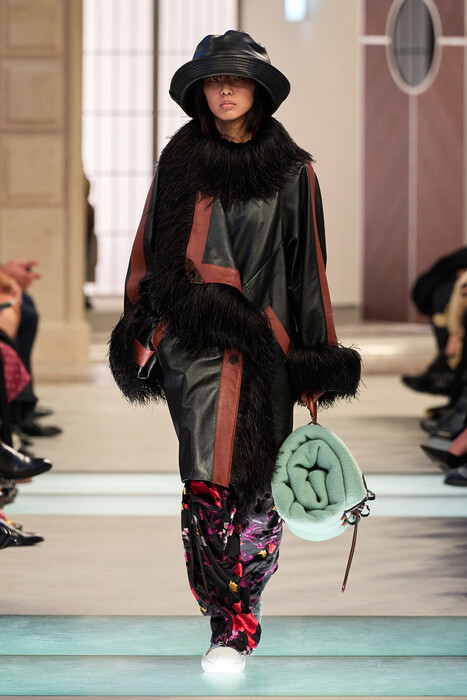 Louis Vuitton осень-зима 2025 / Louis Vuitton Fall 2025