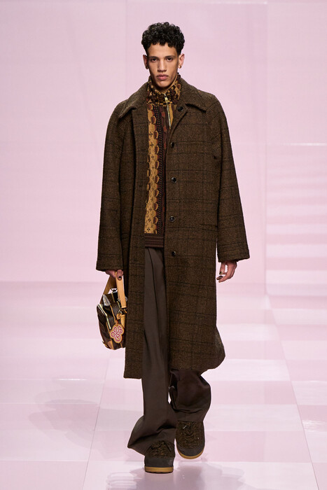 Louis Vuitton fall 2025 menswear / Louis Vuitton осень-зима 2025/26