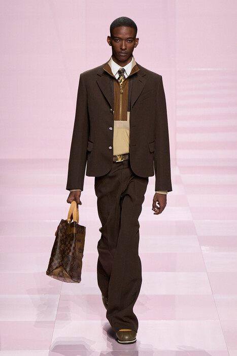 Louis Vuitton fall 2025 menswear / Louis Vuitton осень-зима 2025/26