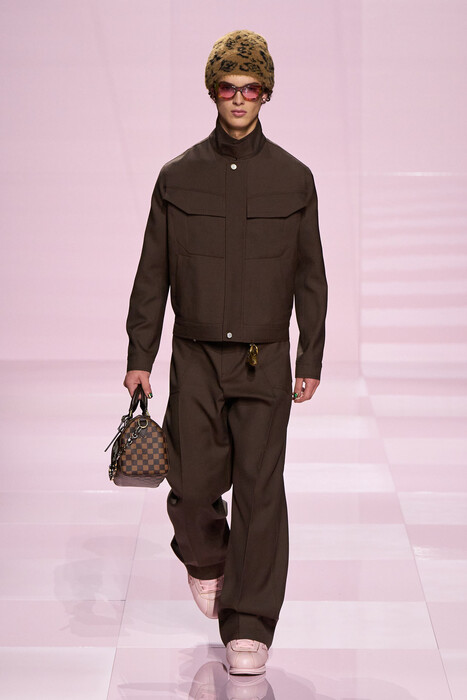 Louis Vuitton fall 2025 menswear / Louis Vuitton осень-зима 2025/26