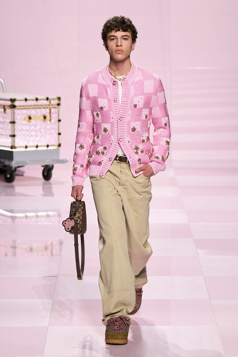 Louis Vuitton fall 2025 menswear / Louis Vuitton осень-зима 2025/26