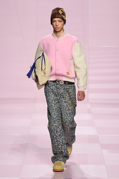 Louis Vuitton fall 2025 menswear / Louis Vuitton осень-зима 2025/26