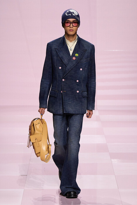 Louis Vuitton fall 2025 menswear / Louis Vuitton осень-зима 2025/26