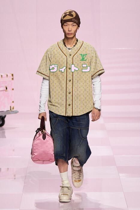 Louis Vuitton fall 2025 menswear / Louis Vuitton осень-зима 2025/26