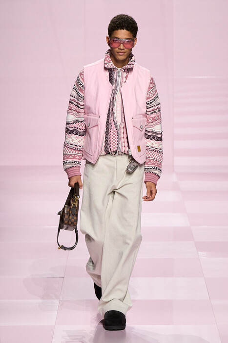 Louis Vuitton fall 2025 menswear / Louis Vuitton осень-зима 2025/26