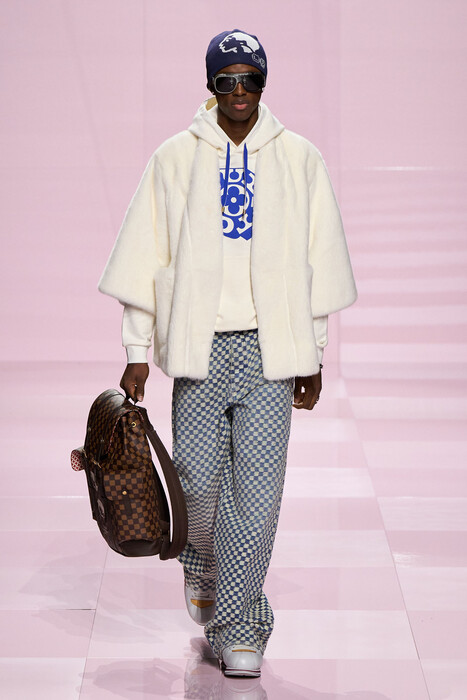 Louis Vuitton fall 2025 menswear / Louis Vuitton осень-зима 2025/26