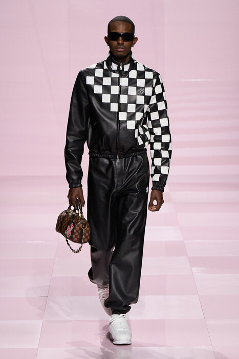 Louis Vuitton fall 2025 menswear / Louis Vuitton осень-зима 2025/26