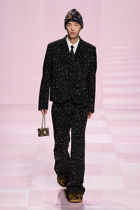 Louis Vuitton fall 2025 menswear / Louis Vuitton осень-зима 2025/26