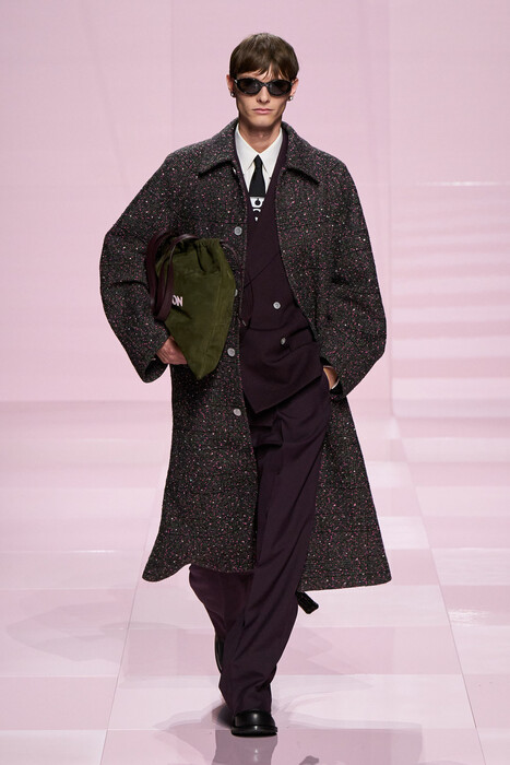 Louis Vuitton fall 2025 menswear / Louis Vuitton осень-зима 2025/26