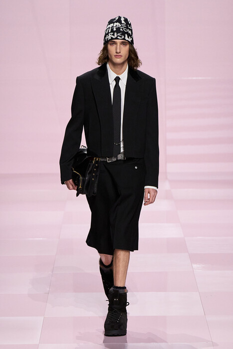 Louis Vuitton fall 2025 menswear / Louis Vuitton осень-зима 2025/26