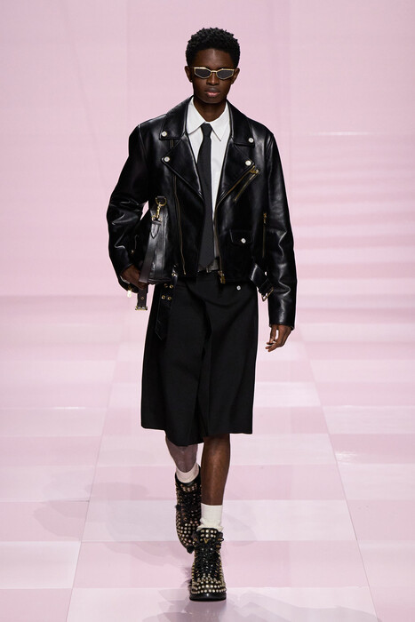 Louis Vuitton fall 2025 menswear / Louis Vuitton осень-зима 2025/26