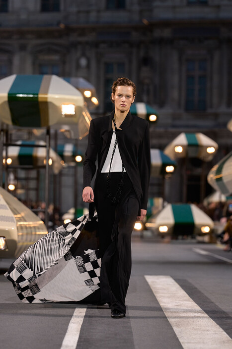 Louis Vuitton коллекция весна–лето 2027 / Louis Vuitton Spring 2027