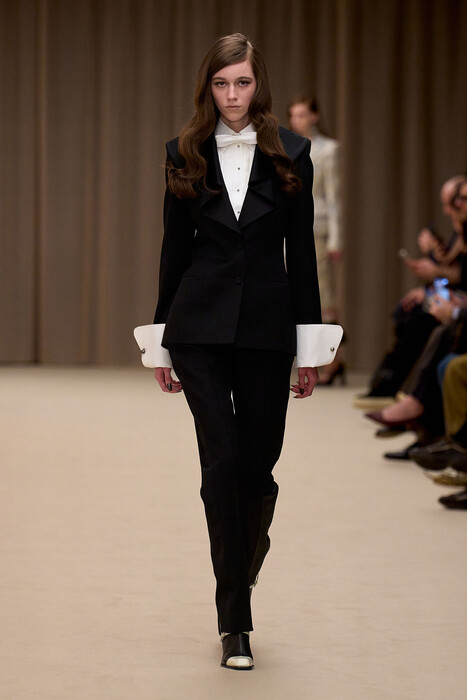 Alexander McQueen коллекция осень-зима 2026