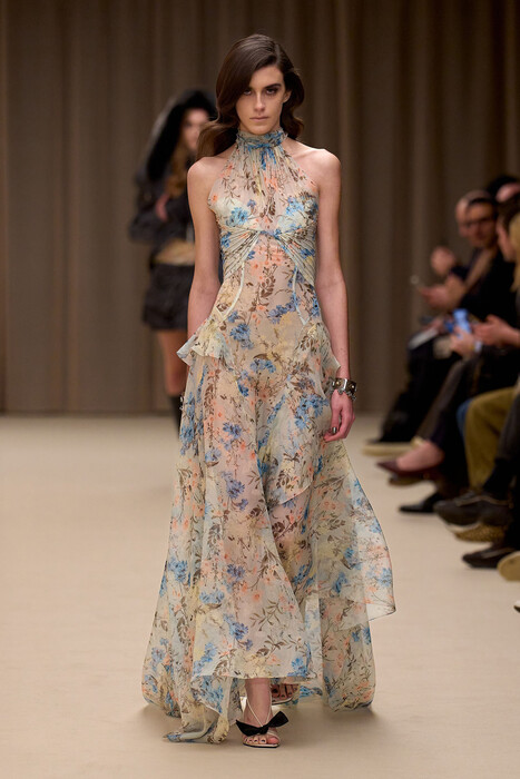 Alexander McQueen коллекция осень-зима 2026