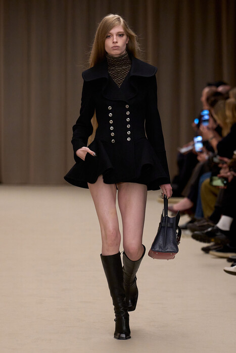 Alexander McQueen коллекция осень-зима 2026