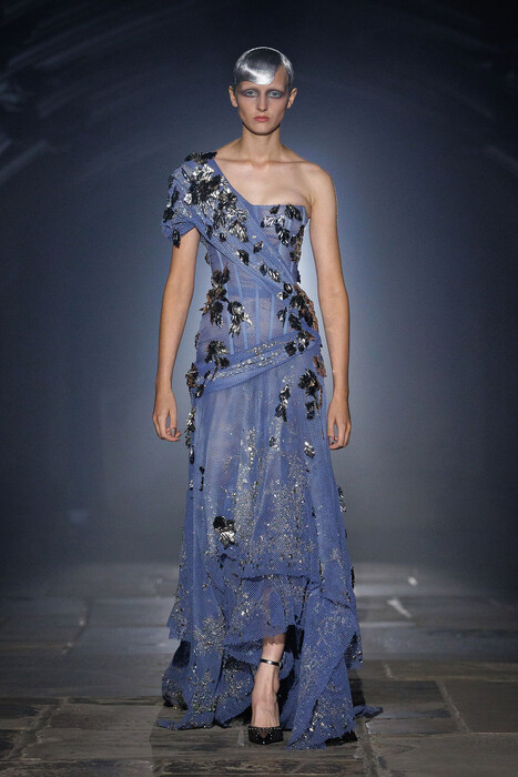 McQueen коллекция весна-лето 2027 / McQueen spring-summer 2027