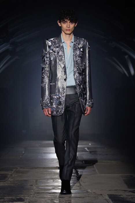 McQueen коллекция весна-лето 2027 / McQueen spring-summer 2027