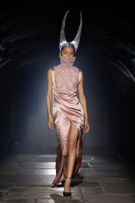 McQueen коллекция весна-лето 2027 / McQueen spring-summer 2027