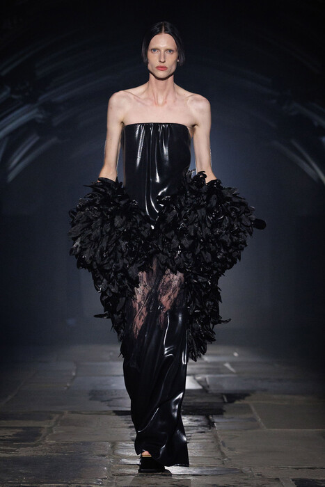 McQueen коллекция весна-лето 2027 / McQueen spring-summer 2027