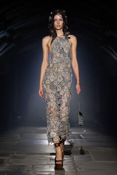 McQueen коллекция весна-лето 2027 / McQueen spring-summer 2027