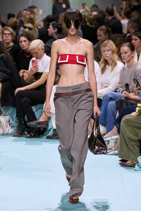 Prada весна-лето 2025 / Prada spring-summer 2025