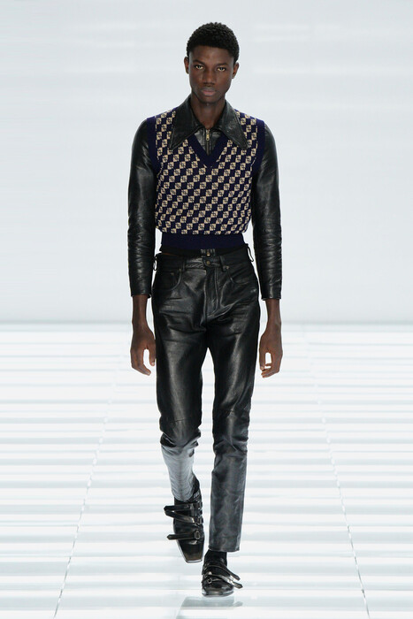 Prada Menswear spring 2027 Collection / Коллекция Prada Menswear весна-лето 2027