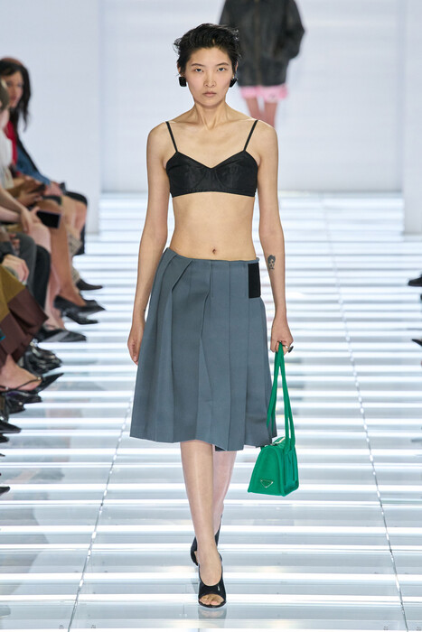 Prada коллекция весна-лето 2027 / Prada Spring 2027