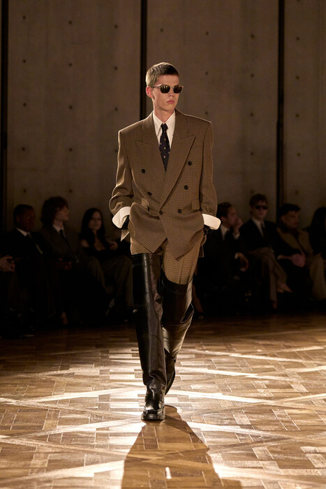 Saint Laurent menswear fall 2025 / Saint Laurent menswear осень-зима 2025/26