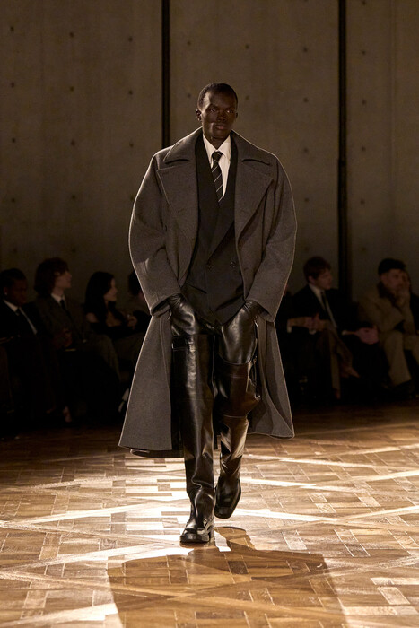 Saint Laurent menswear fall 2025 / Saint Laurent menswear осень-зима 2025/26