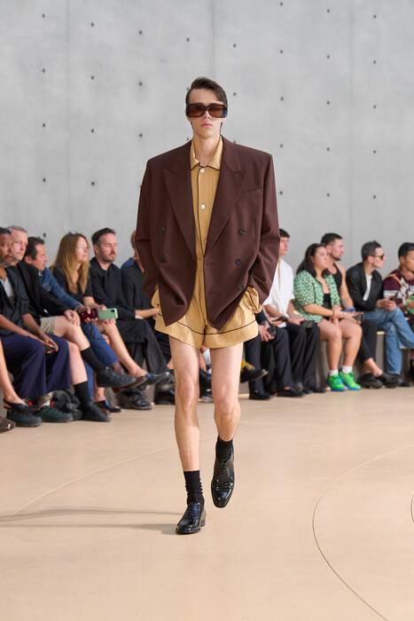 Saint Laurent menswear весна-лето 2026 / Saint Laurent menswear spring-summer 2026