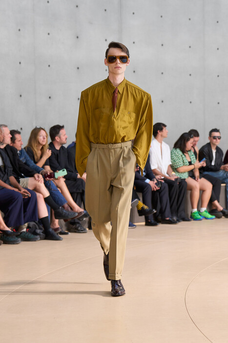 Saint Laurent menswear весна-лето 2026 / Saint Laurent menswear spring-summer 2026