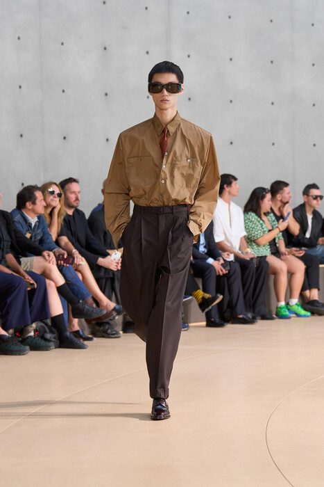 Saint Laurent menswear весна-лето 2026 / Saint Laurent menswear spring-summer 2026