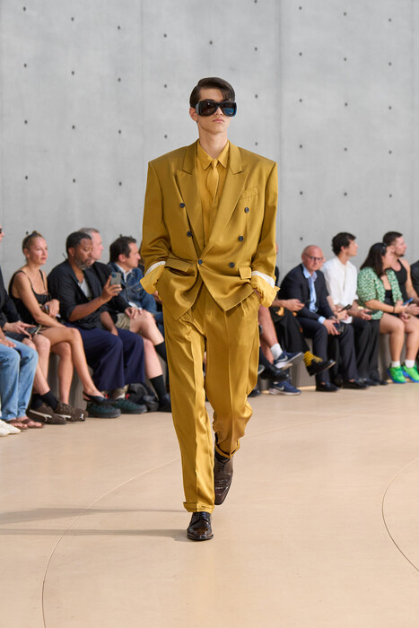Saint Laurent menswear весна-лето 2026 / Saint Laurent menswear spring-summer 2026