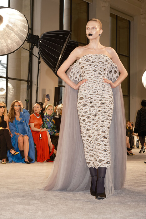 Schiaparelli Couture Fall 2025 / Schiaparelli Couture коллекция осень 2025