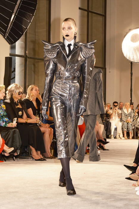 Schiaparelli Couture Fall 2025 / Schiaparelli Couture коллекция осень 2025