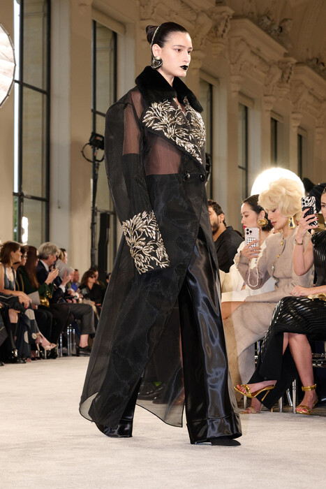 Schiaparelli Couture Fall 2025 / Schiaparelli Couture коллекция осень 2025