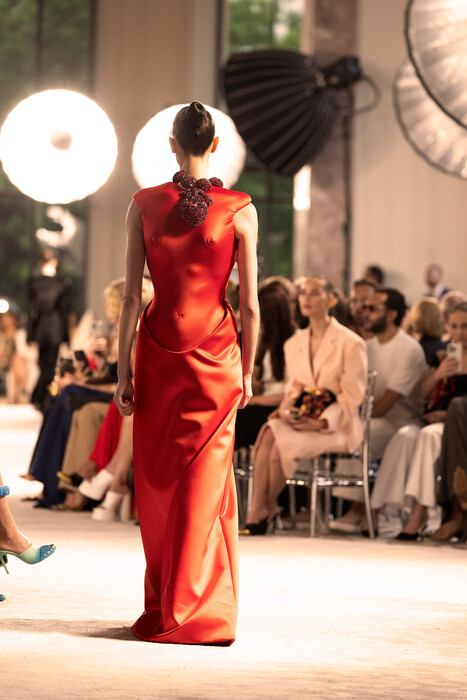 Schiaparelli Couture Fall 2025 / Schiaparelli Couture коллекция осень 2025
