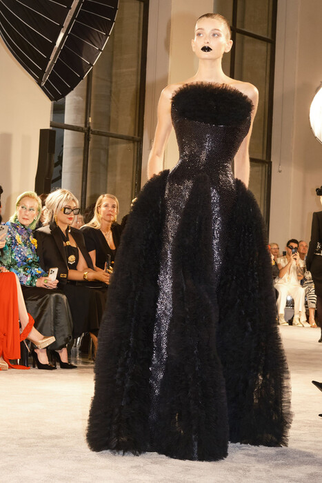 Schiaparelli Couture Fall 2025 / Schiaparelli Couture коллекция осень 2025