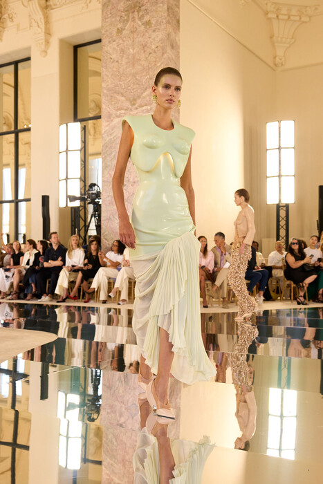 Schiaparelli Couture осень–зима 2026 / Schiaparelli Couture Fall 2026