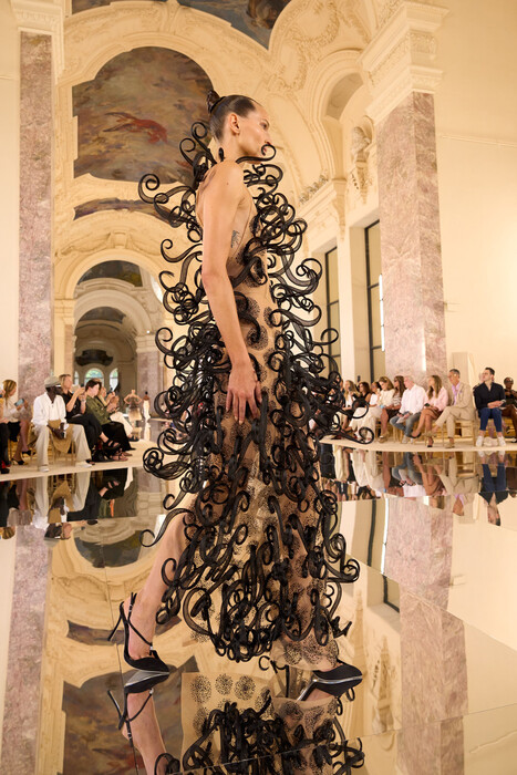 Schiaparelli Couture осень–зима 2026 / Schiaparelli Couture Fall 2026
