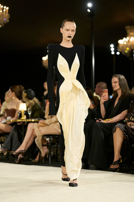 Schiaparelli коллекция весна-лето 2027 / Schiaparelli Spring 2027