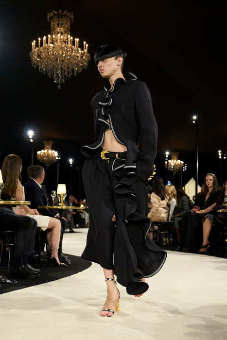 Schiaparelli коллекция весна-лето 2027 / Schiaparelli Spring 2027