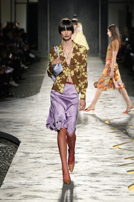 Versace весна-лето 2025 / Versace spring-summer 2025