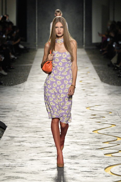 Versace весна-лето 2025 / Versace spring-summer 2025