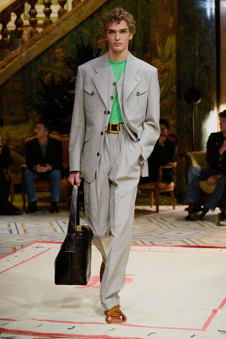 Versace коллекция весна-лето 2026 / Versace Spring-Summer 2026