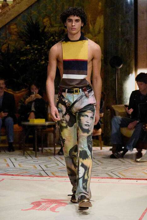 Versace коллекция весна-лето 2026 / Versace Spring-Summer 2026