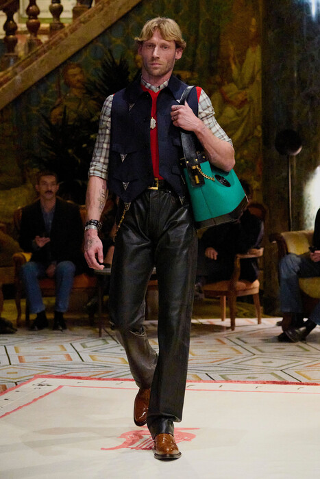Versace коллекция весна-лето 2026 / Versace Spring-Summer 2026