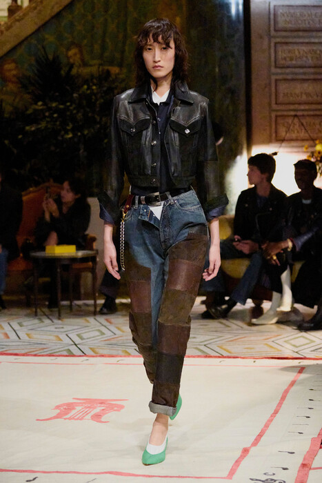 Versace коллекция весна-лето 2026 / Versace Spring-Summer 2026