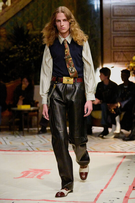 Versace коллекция весна-лето 2026 / Versace Spring-Summer 2026
