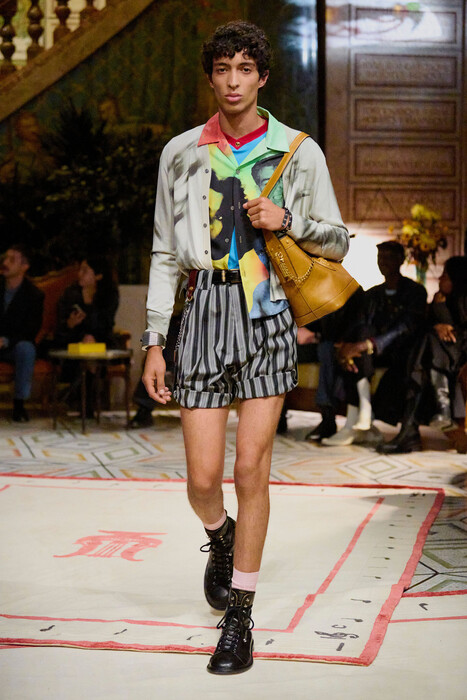 Versace коллекция весна-лето 2026 / Versace Spring-Summer 2026